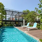 Savv Hotel